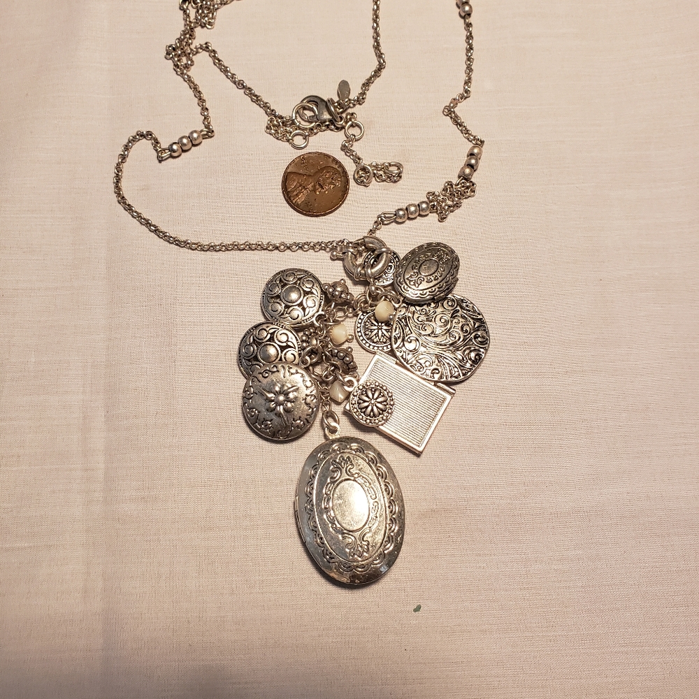 Cookie lee treasure necklace